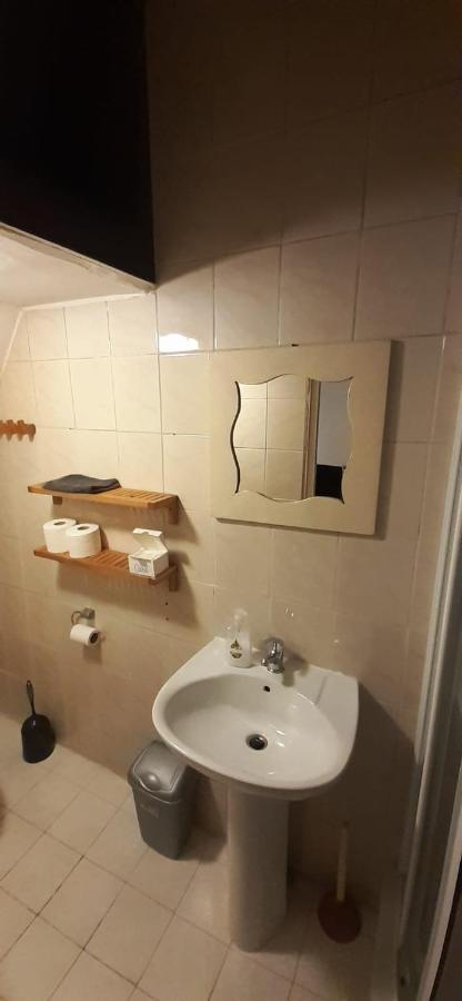 Iru, Not For Parties, Not A Hotel, Room With No Kitchen Amsterdam Luaran gambar